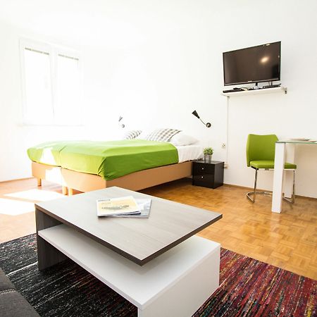 Checkvienna - Jenullgasse Apartment Bagian luar foto
