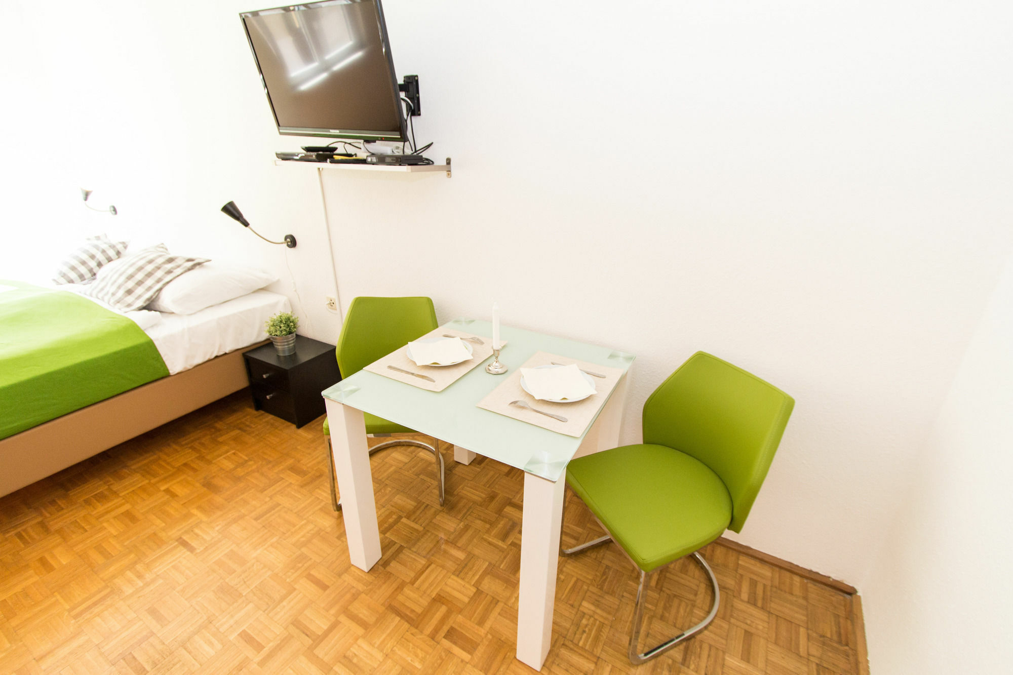 Checkvienna - Jenullgasse Apartment Bagian luar foto